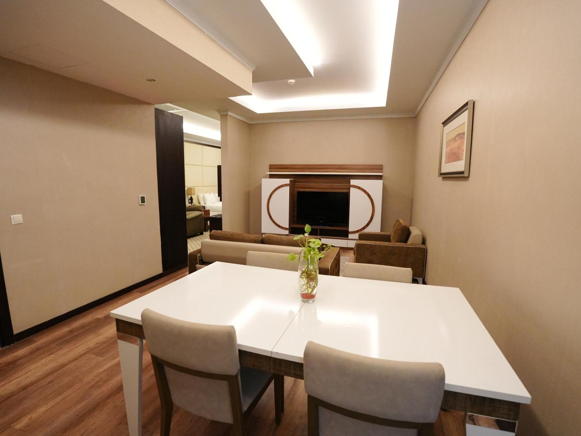 Canyon Hotel Эрбиль Экстерьер фото