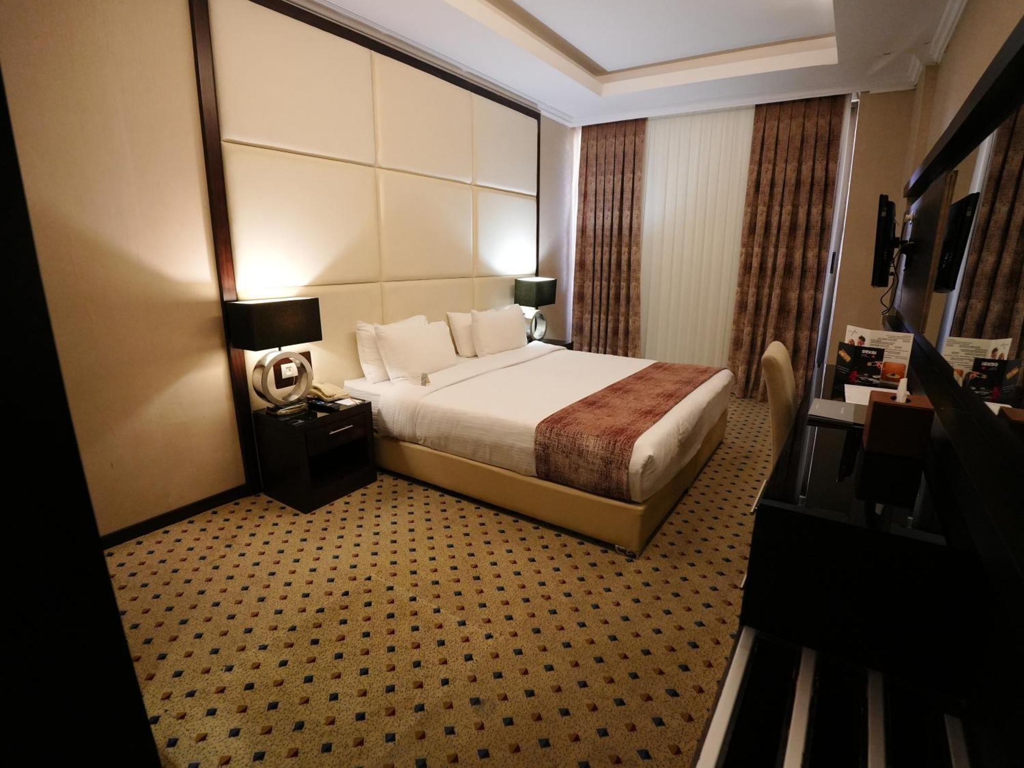Canyon Hotel Эрбиль Экстерьер фото
